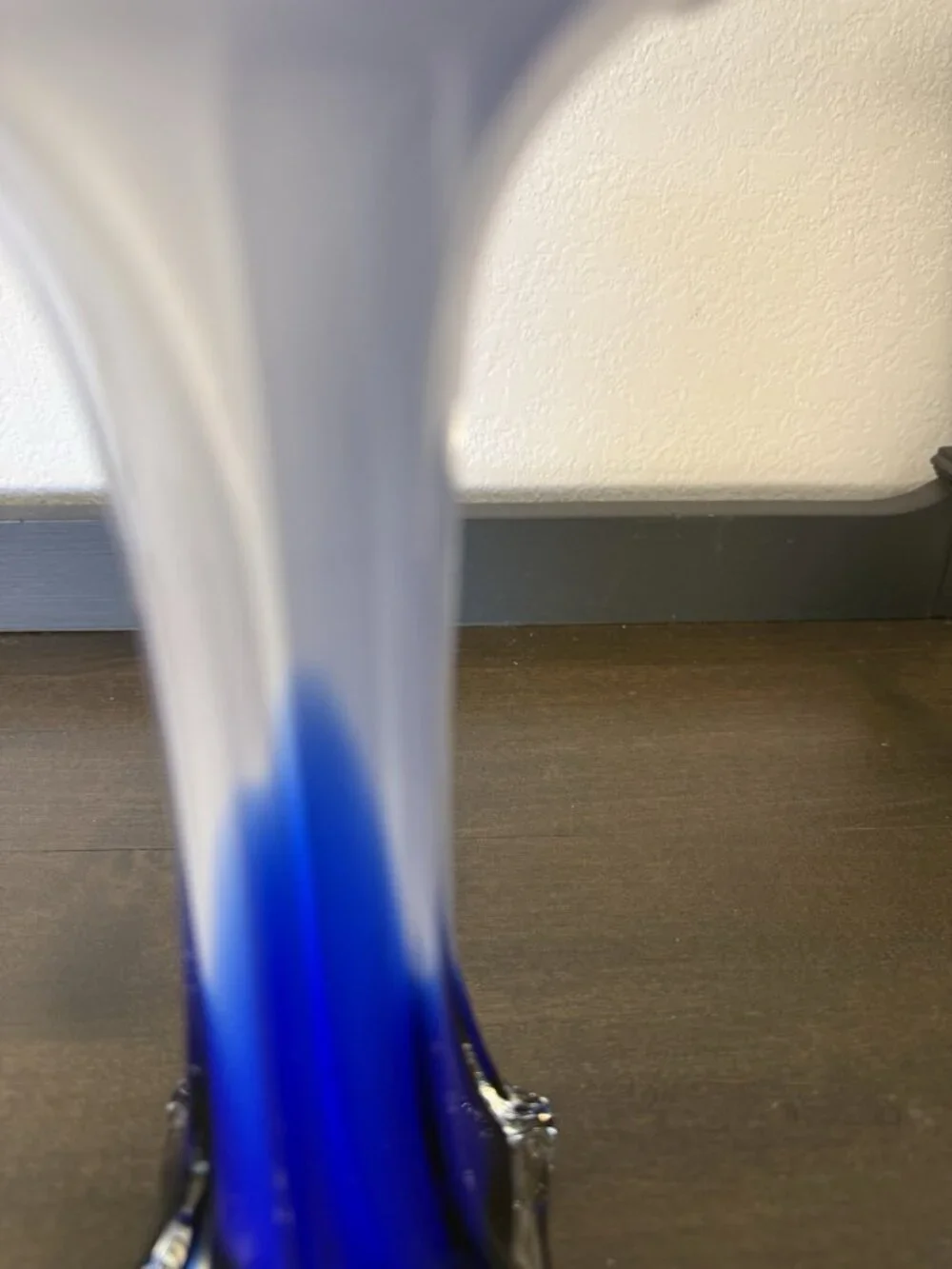 Vintage MCM Colbalt Blue & Opal Fade White Hand Blown Art Glass Trumpet Vase  8